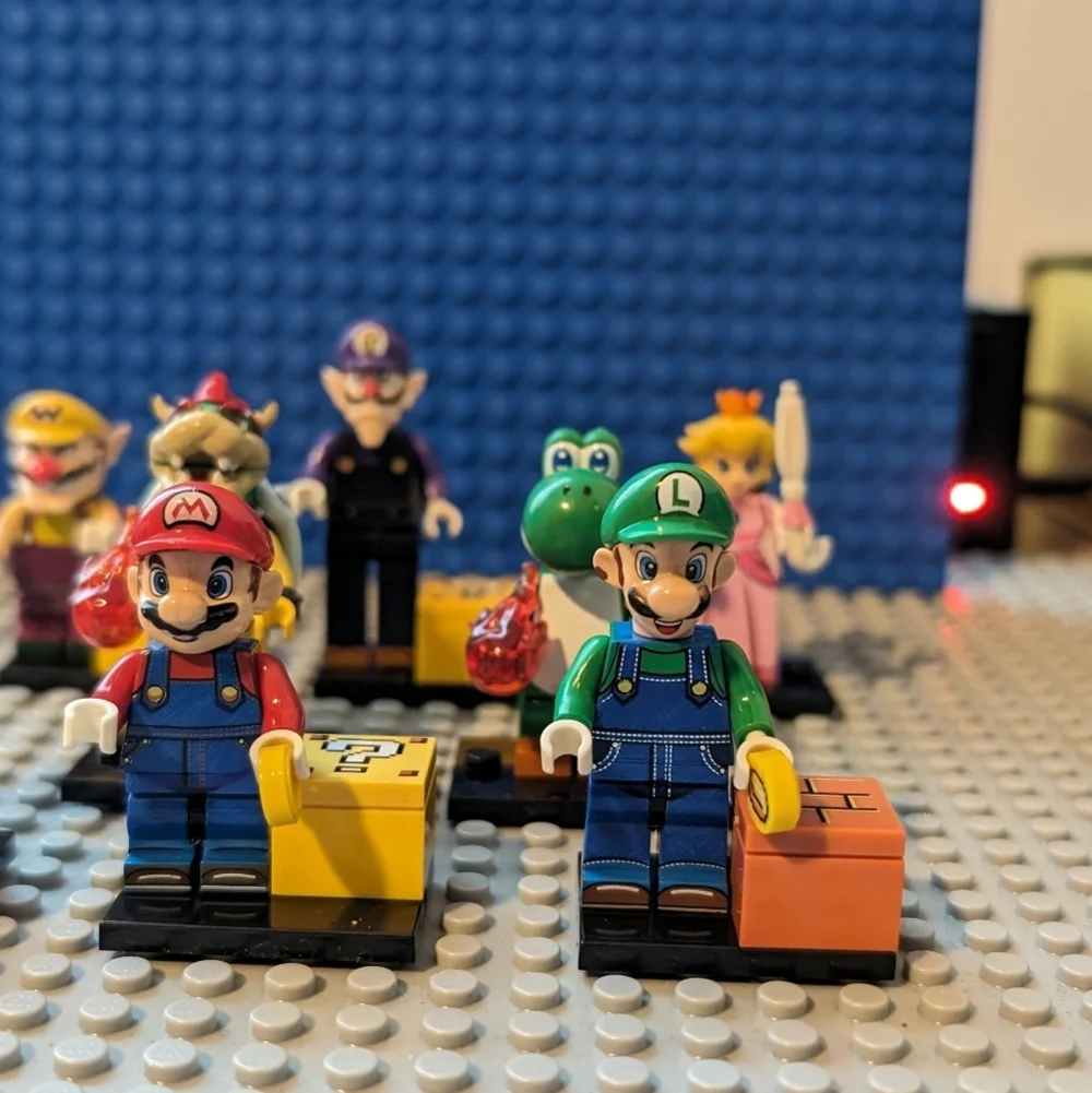 8 Minifigures - Super Mario Brothers Brick Minifigure Toy Building Action Figure